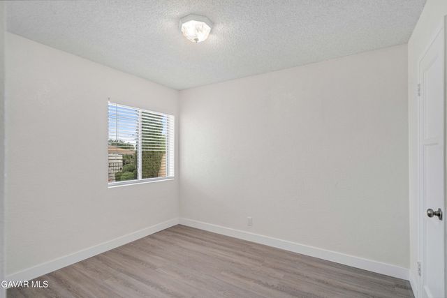 802 E Avenue Q4, Palmdale, CA 93550
