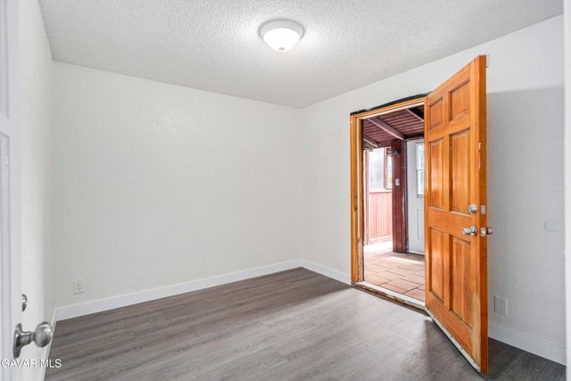802 E Avenue Q4, Palmdale, CA 93550