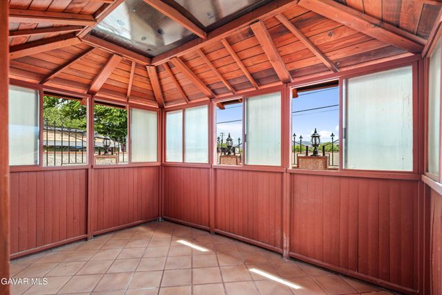 802 E Avenue Q4, Palmdale, CA 93550