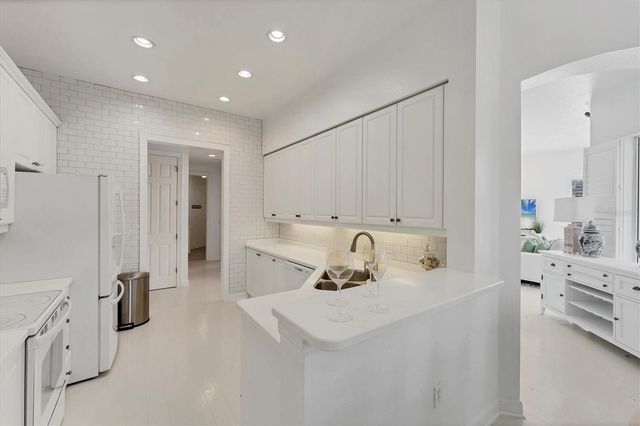 5405 46TH COURT W, Bradenton, FL 34210