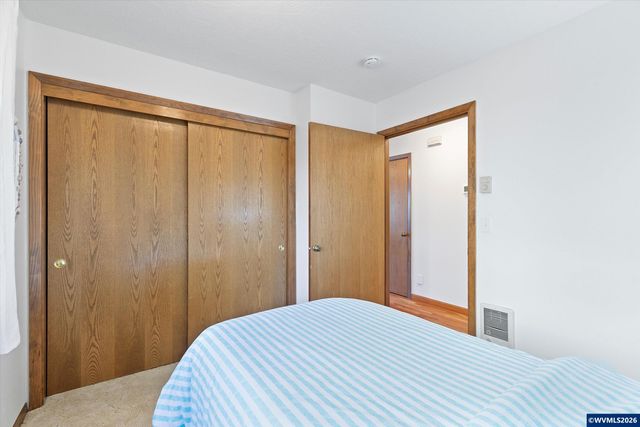 1420 SW Fairway Dr, Waldport, OR 97394