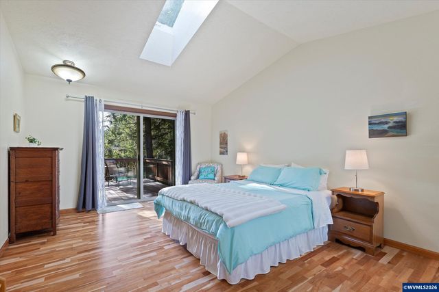 1420 SW Fairway Dr, Waldport, OR 97394