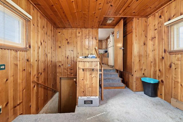 313 E NORTH LAKE STREET, Hancock, WI 54943