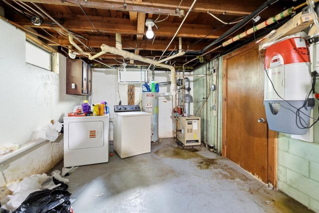 313 E NORTH LAKE STREET, Hancock, WI 54943