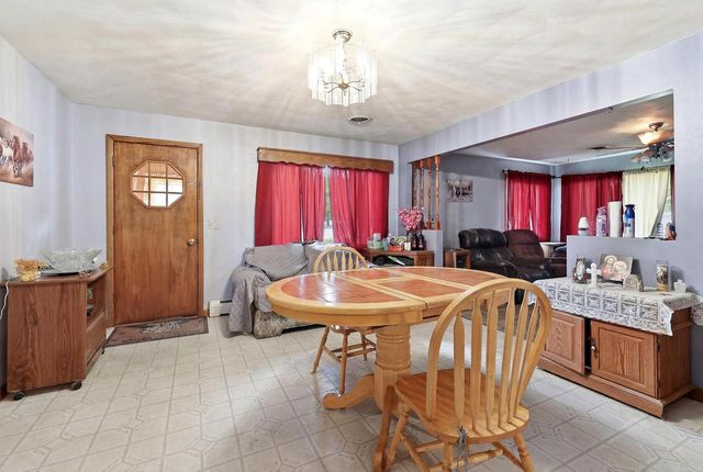 313 E NORTH LAKE STREET, Hancock, WI 54943