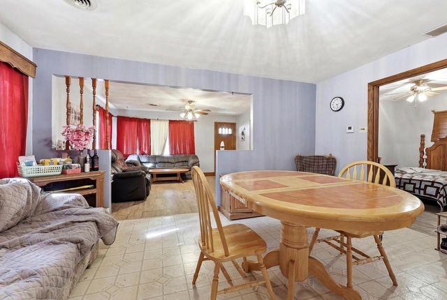 313 E NORTH LAKE STREET, Hancock, WI 54943