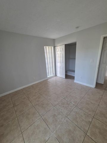 7003 NW 79th Street, Tamarac, FL 33321