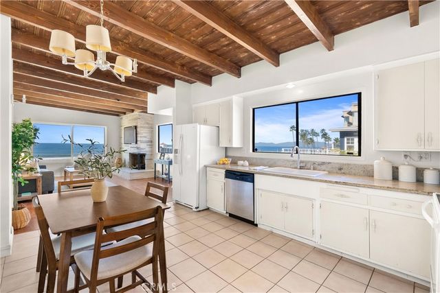 920 The Strand, Manhattan Beach, CA 90266