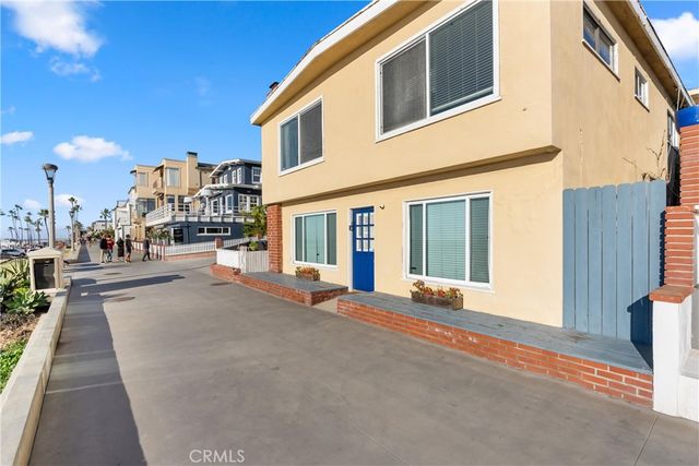 920 The Strand, Manhattan Beach, CA 90266