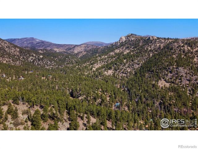 105 Fox Creek Road, Glen Haven, CO 80532