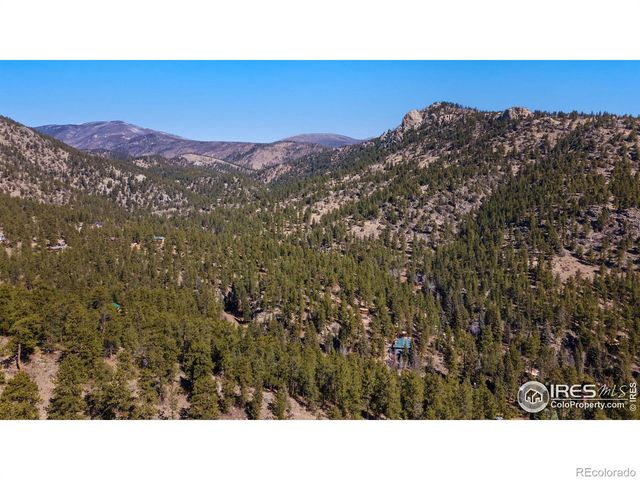 105 Fox Creek Road, Glen Haven, CO 80532