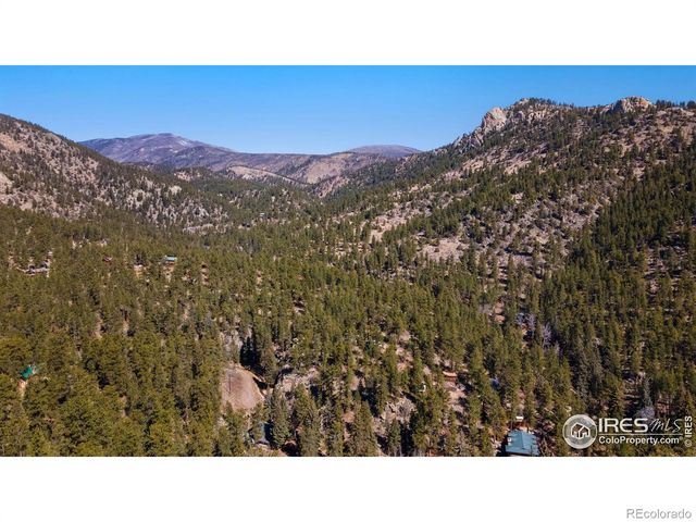 105 Fox Creek Road, Glen Haven, CO 80532