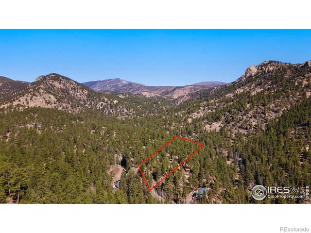 105 Fox Creek Road, Glen Haven, CO 80532