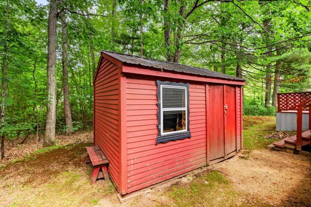 19 Village Drive, Raymond, NH 03077