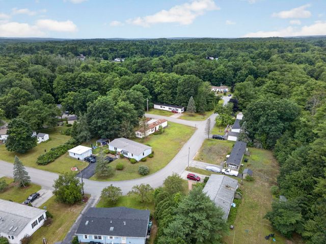 19 Village Drive, Raymond, NH 03077