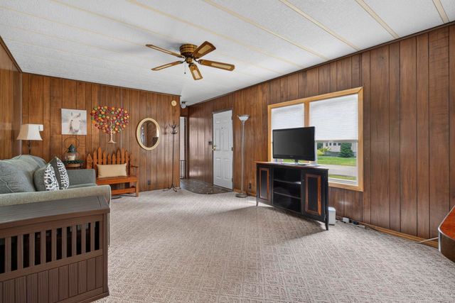 19 Village Drive, Raymond, NH 03077