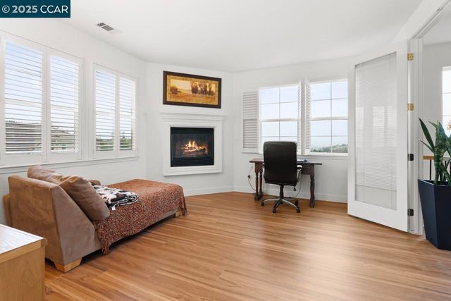 995 Rosehedge Ct, Concord, CA 94521