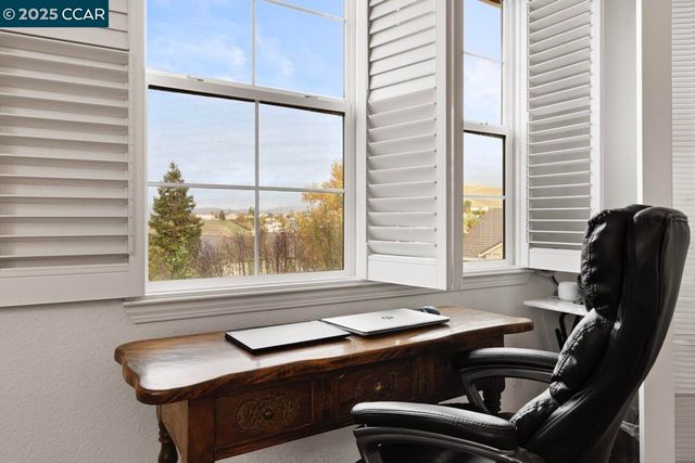 995 Rosehedge Ct, Concord, CA 94521