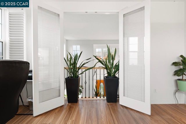 995 Rosehedge Ct, Concord, CA 94521