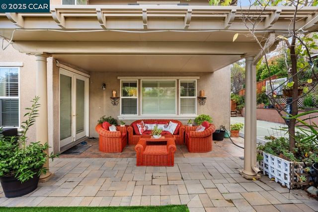 995 Rosehedge Ct, Concord, CA 94521