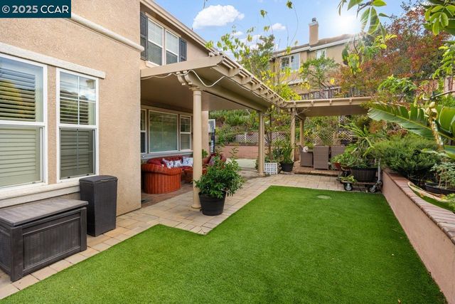 995 Rosehedge Ct, Concord, CA 94521