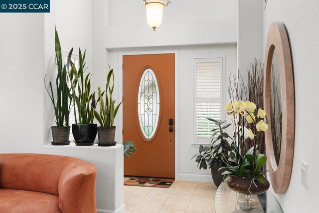 995 Rosehedge Ct, Concord, CA 94521