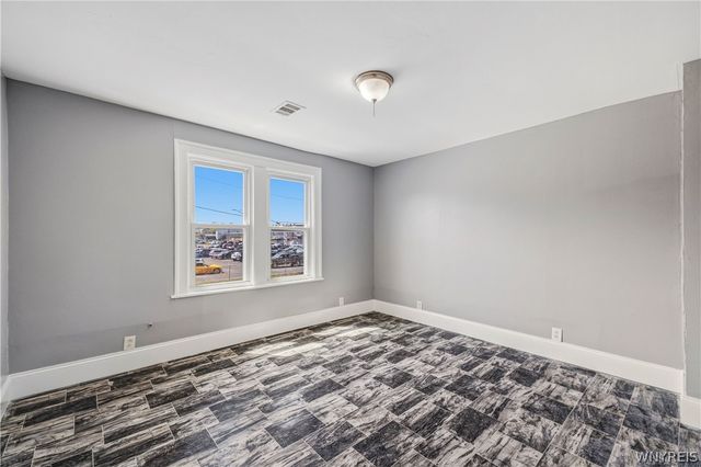 389 Military Road, Buffalo, NY 14207