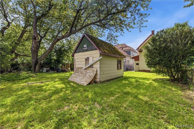 389 Military Road, Buffalo, NY 14207
