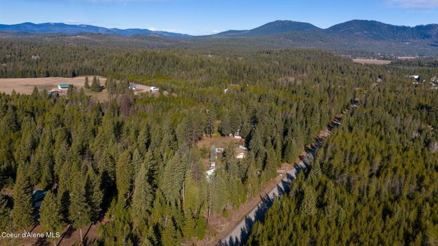 1684 Bayview Rd, Athol, ID 83801