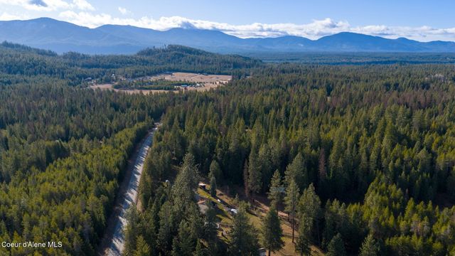 1684 Bayview Rd, Athol, ID 83801