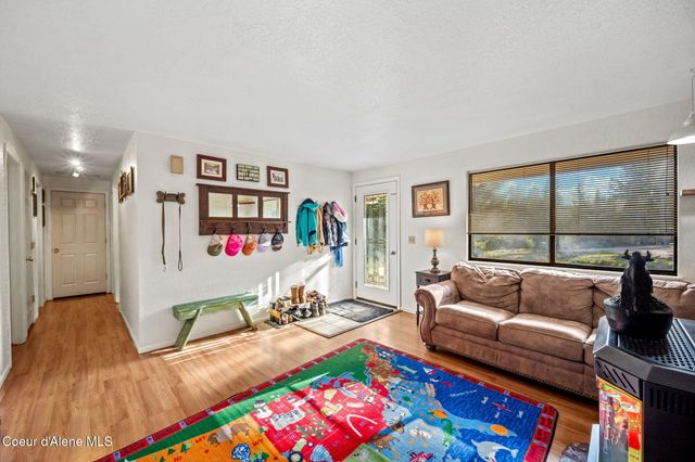 1684 Bayview Rd, Athol, ID 83801