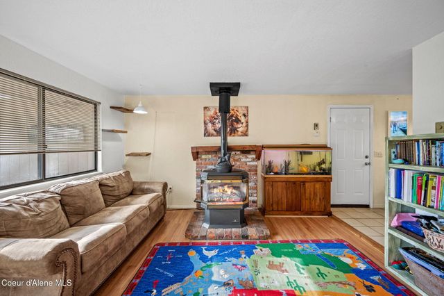 1684 Bayview Rd, Athol, ID 83801