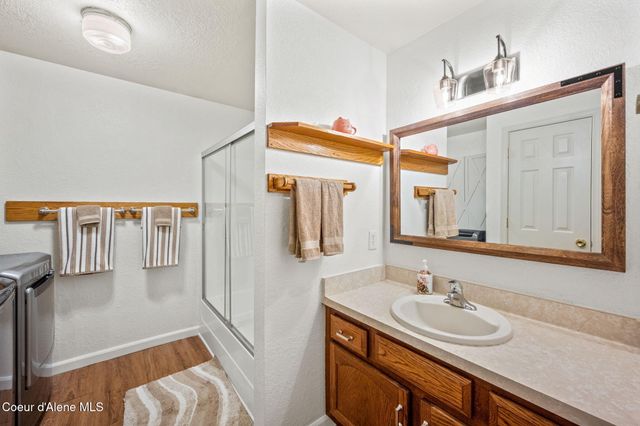 1684 Bayview Rd, Athol, ID 83801