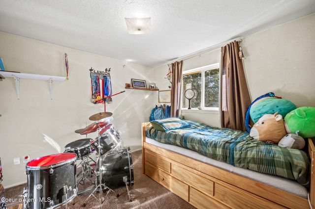 1684 Bayview Rd, Athol, ID 83801