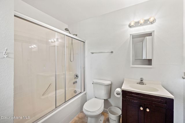 1684 Bayview Rd, Athol, ID 83801