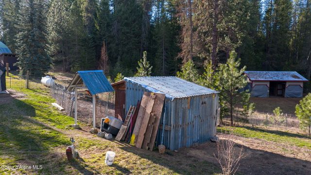 1684 Bayview Rd, Athol, ID 83801