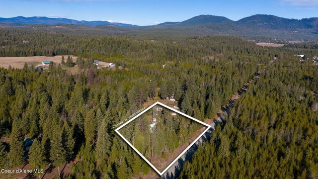 1684 Bayview Rd, Athol, ID 83801