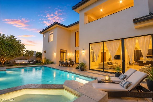 7518 Yonie Court, Las Vegas, NV 89117