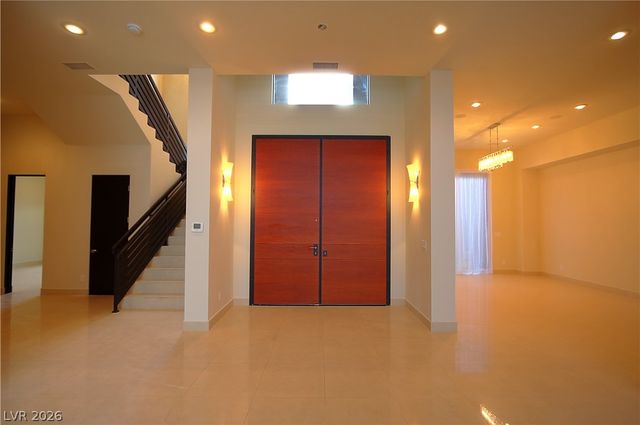7518 Yonie Court, Las Vegas, NV 89117