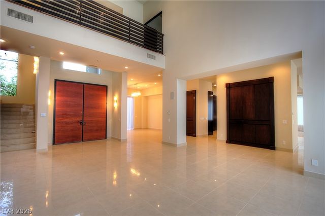 7518 Yonie Court, Las Vegas, NV 89117