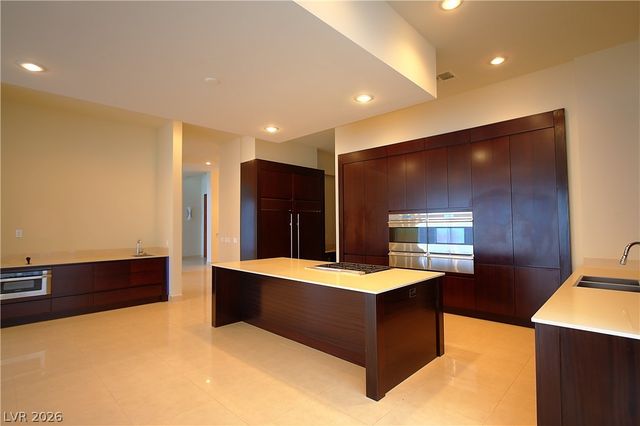 7518 Yonie Court, Las Vegas, NV 89117