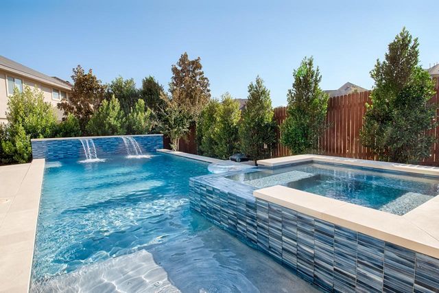 4716 Gallego CIR, Bee Cave, TX 78738