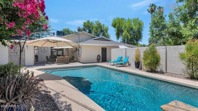 323 W BUTLER Drive, Phoenix, AZ 85021