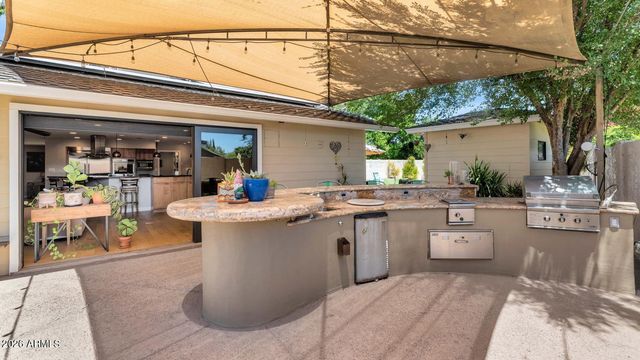 323 W BUTLER Drive, Phoenix, AZ 85021