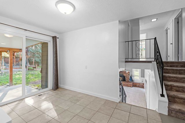 11622 N Fairwood Dr, Spokane, WA 99218