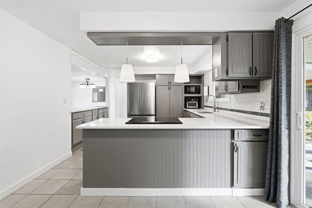 11622 N Fairwood Dr, Spokane, WA 99218