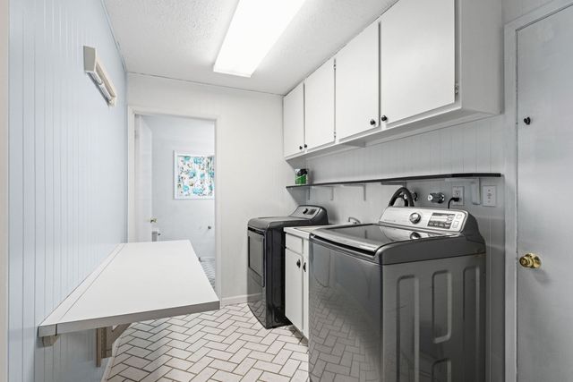 11622 N Fairwood Dr, Spokane, WA 99218