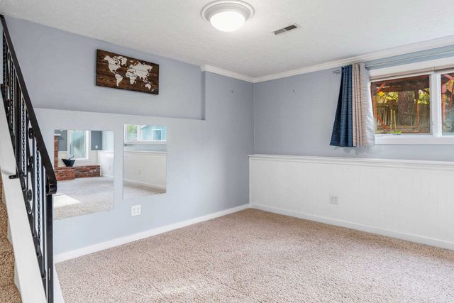 11622 N Fairwood Dr, Spokane, WA 99218