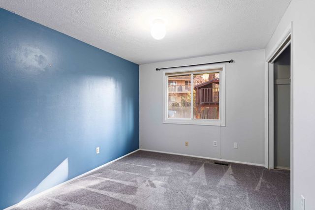 11622 N Fairwood Dr, Spokane, WA 99218