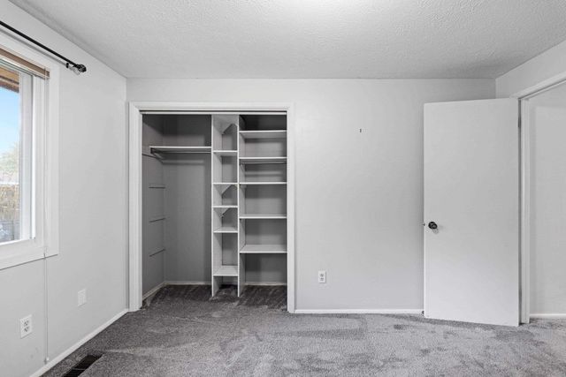 11622 N Fairwood Dr, Spokane, WA 99218